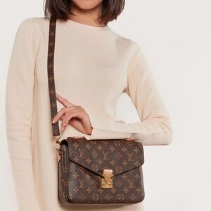 Louis Vuitton Pochette Metis Shoulder Bag Handbag Brown